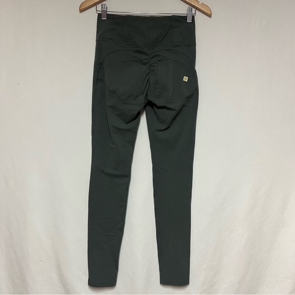 Freddy WR.UP Sage Green Zip Up Leggings - Picture 4 of 15